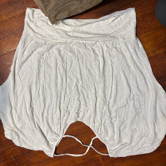 Short Sleeve White T-Shirt NY&C Large - Picture 2 of 2